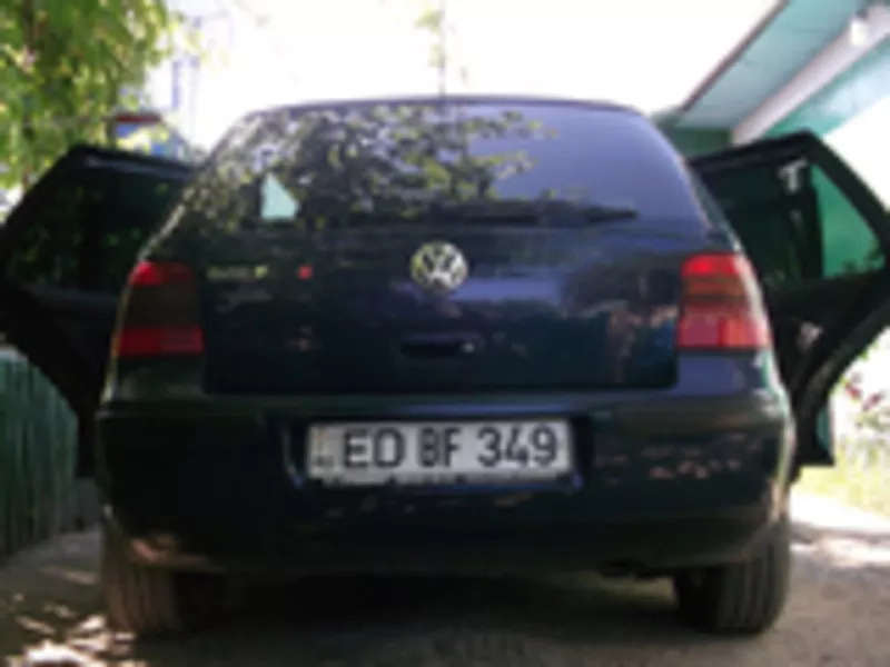 Volkswagen Golf .. 2